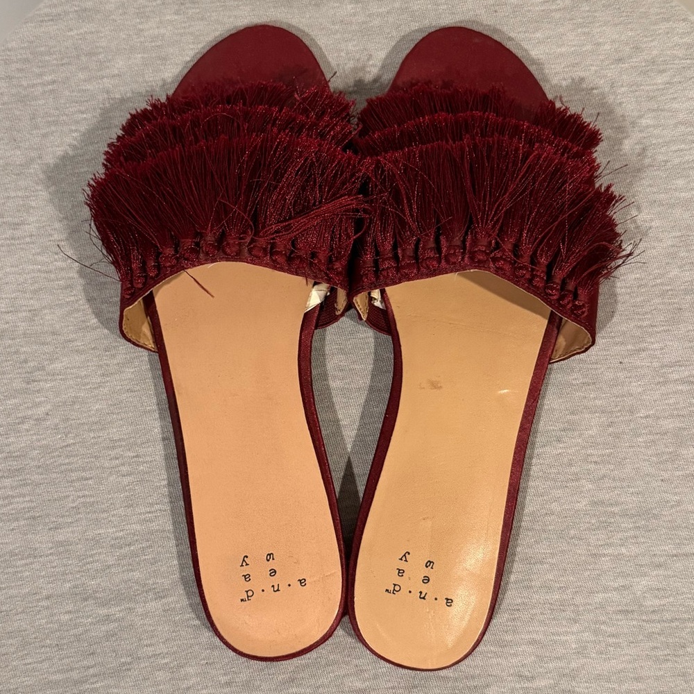 A NEW DAY Target sandals - Picture 2 of 4